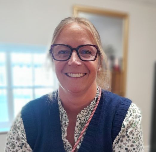 farmer2 picture of customer wearing a stunning pair of glasses