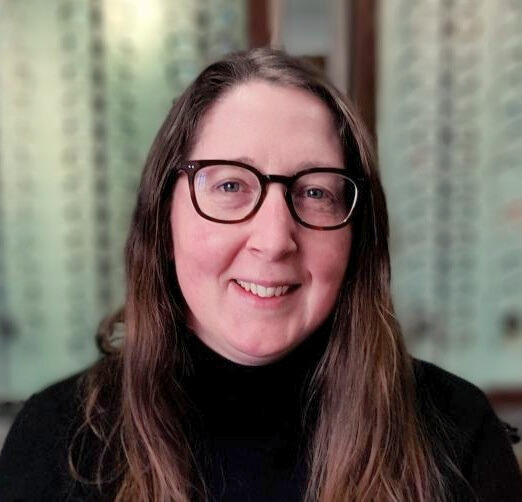 0e226f75-2a5a-4f6a-8723-79da4b72558d picture of customer wearing a stunning pair of glasses