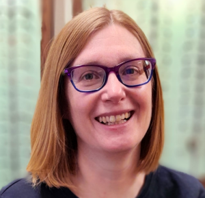 42982289-0abc-4fa5-8dfb-e568c50f79ef picture of customer wearing a stunning pair of glasses