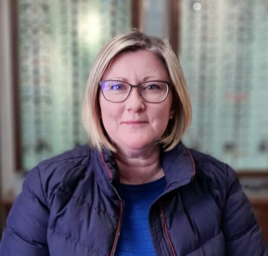 ba151c33-8cac-4993-9602-c1ad4e465901 picture of customer wearing a stunning pair of glasses