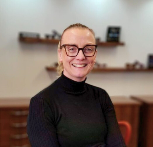c96df693-ec01-4949-a498-a7c1c4aa2662 picture of customer wearing a stunning pair of glasses